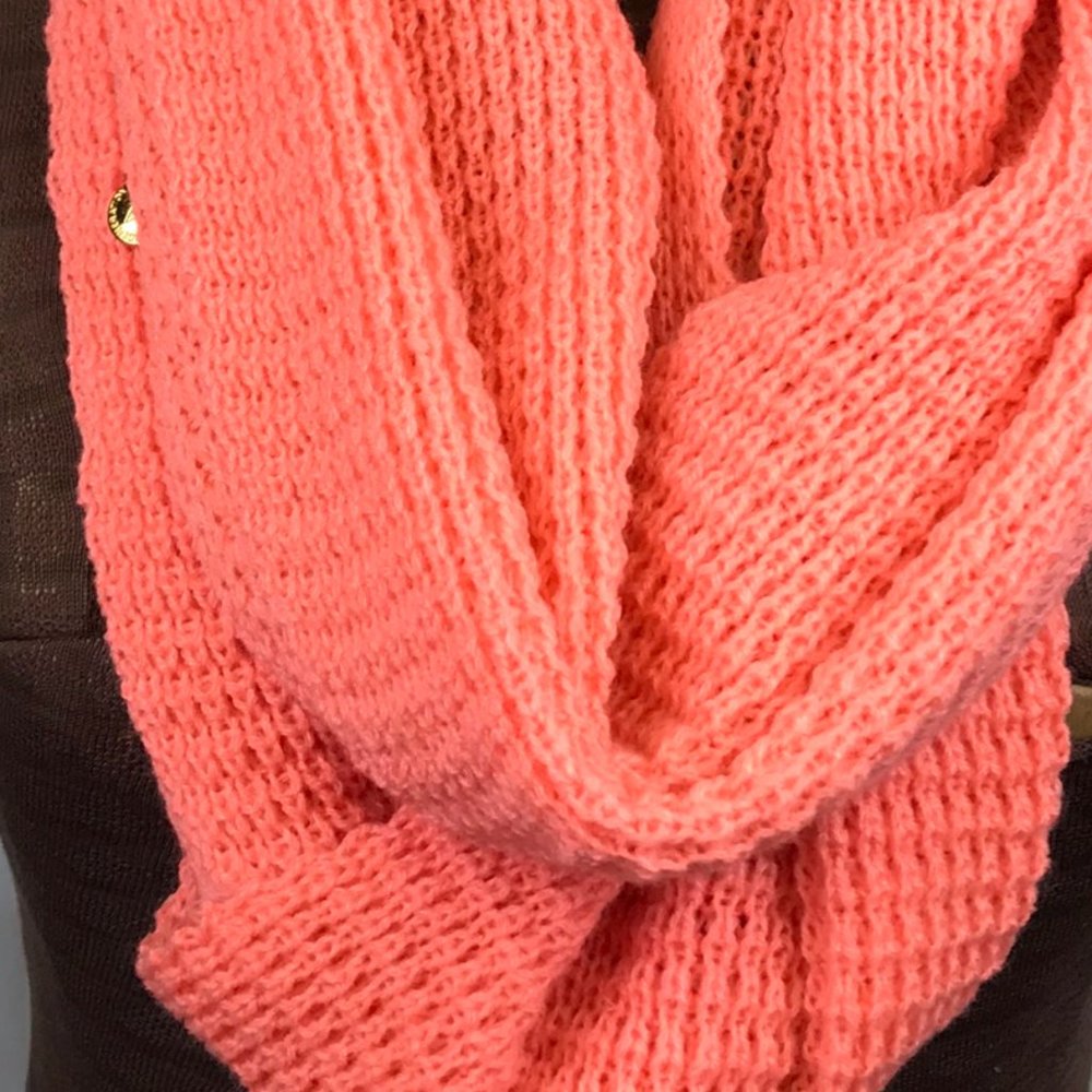 BCBGeneration Infinity Scarf Cowl Peach Rose - Picture 6 of 10